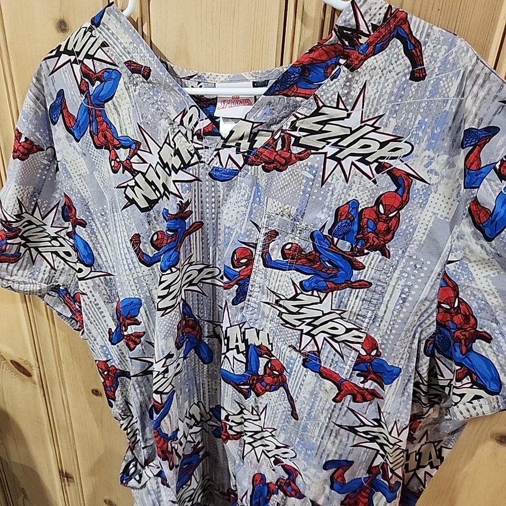 Marvel Spider-Man Action Print Scrub Top